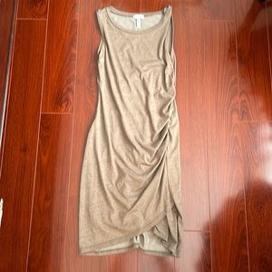 Leith sleeveless fitted rushed dress. Size M (fits small)